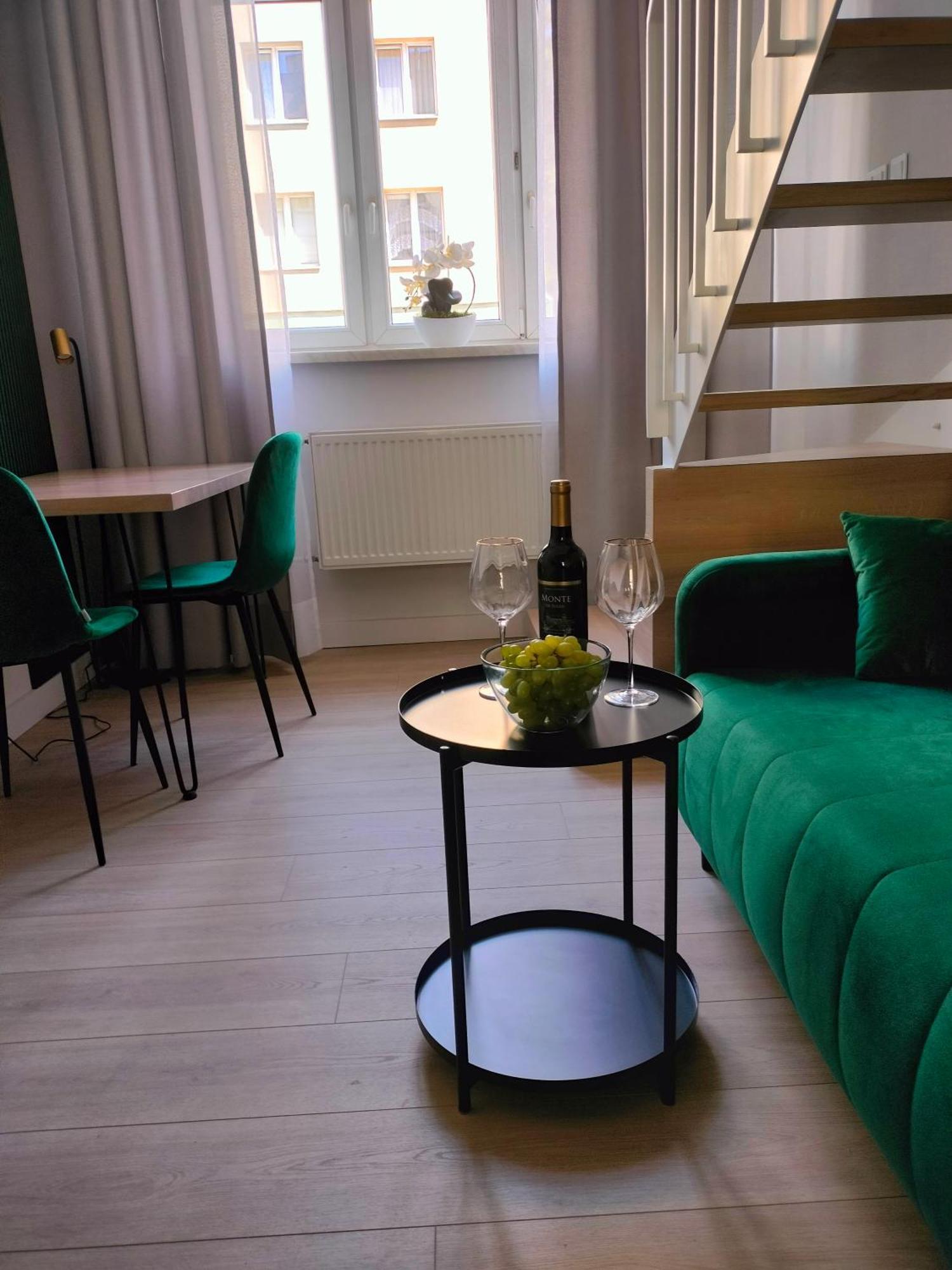 Apartament Paradise Zarzadzany Przez Gospodarza Osobe Fizyczna Self Check In Rzeszów Exterior foto
